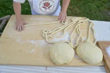 Sodort tésztacsík készítése — 3. kép